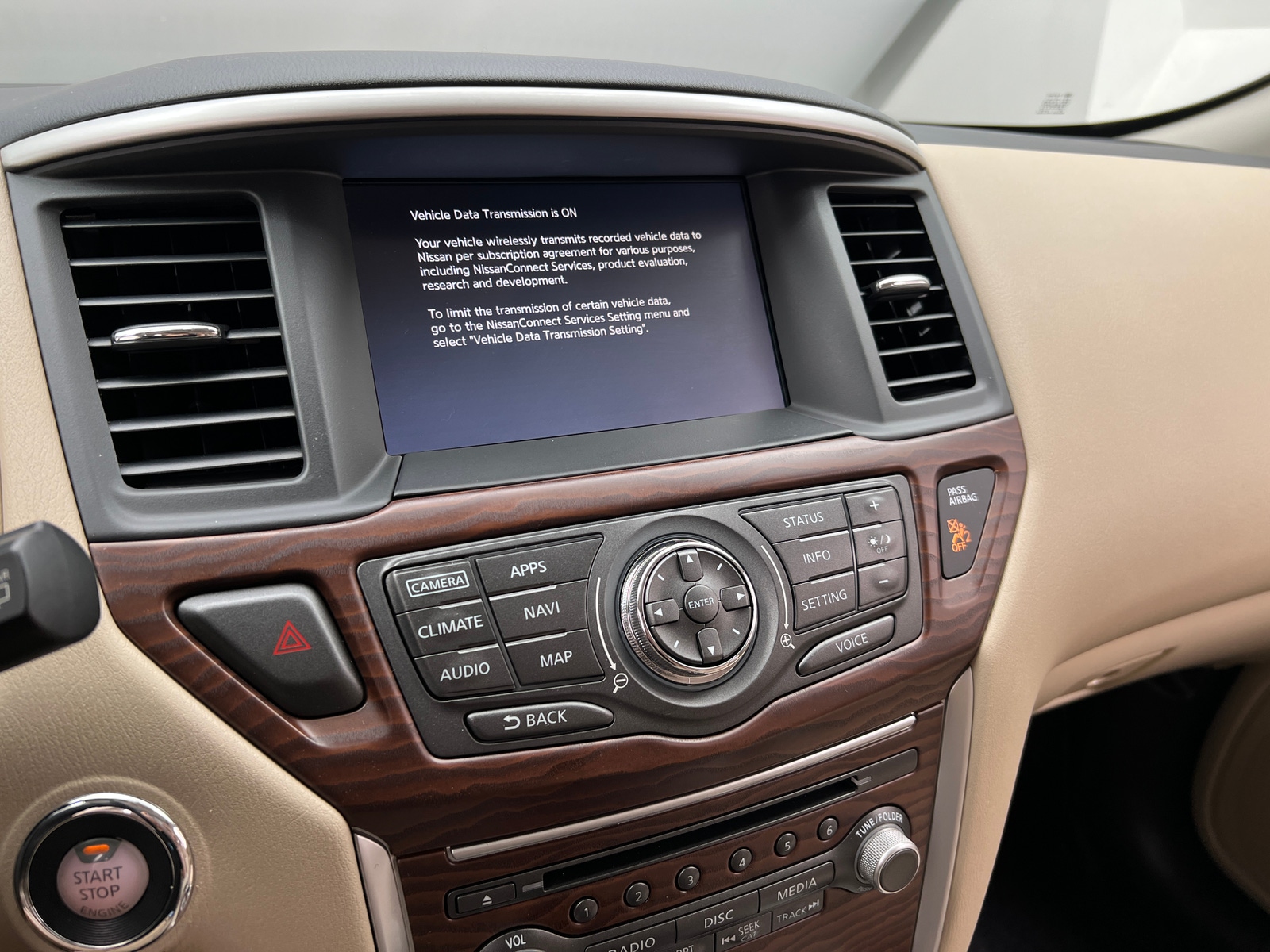 Thumbnail: 2017 Nissan Pathfinder - 3