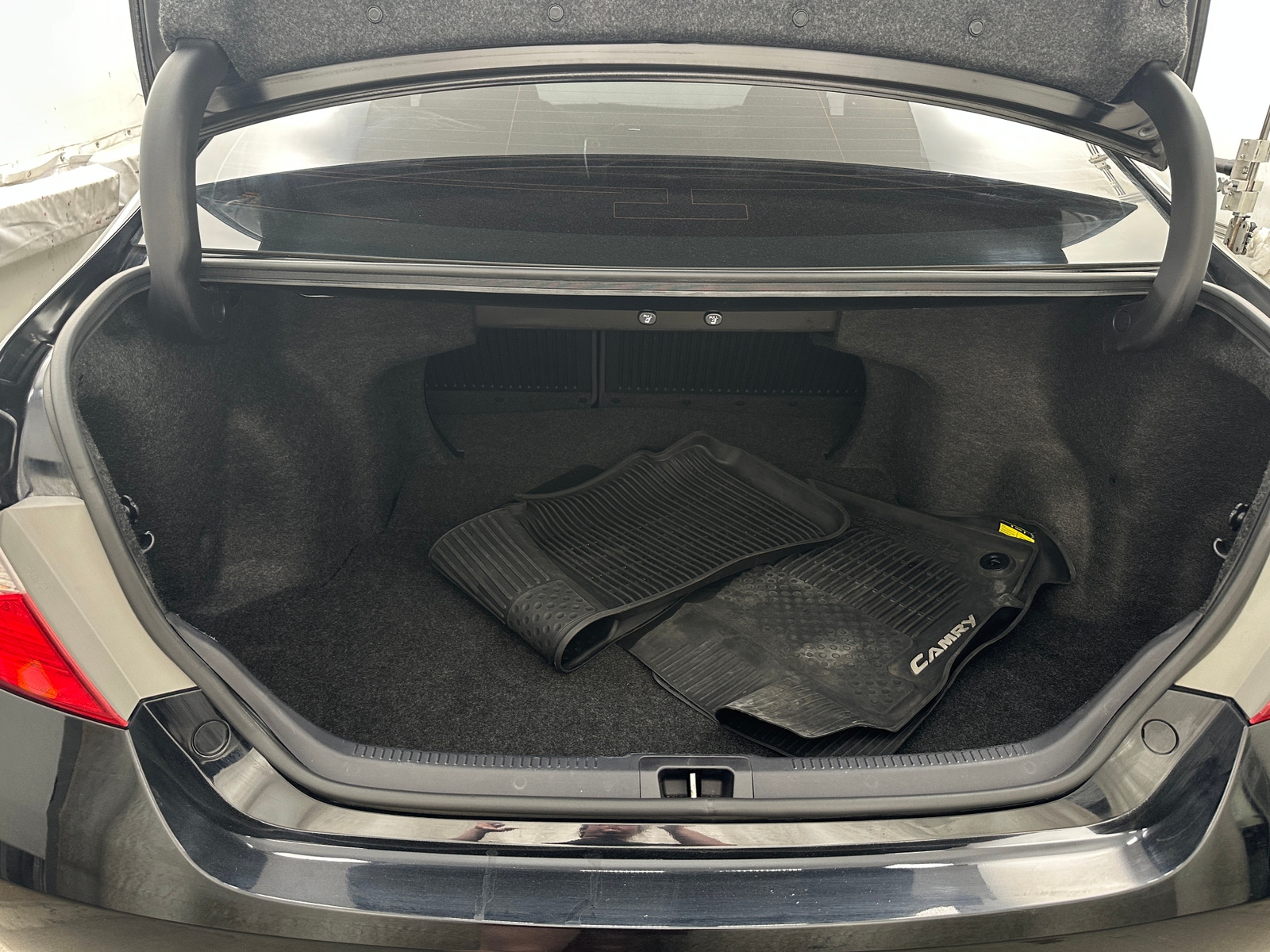 Thumbnail: 2016 Toyota Camry - 7