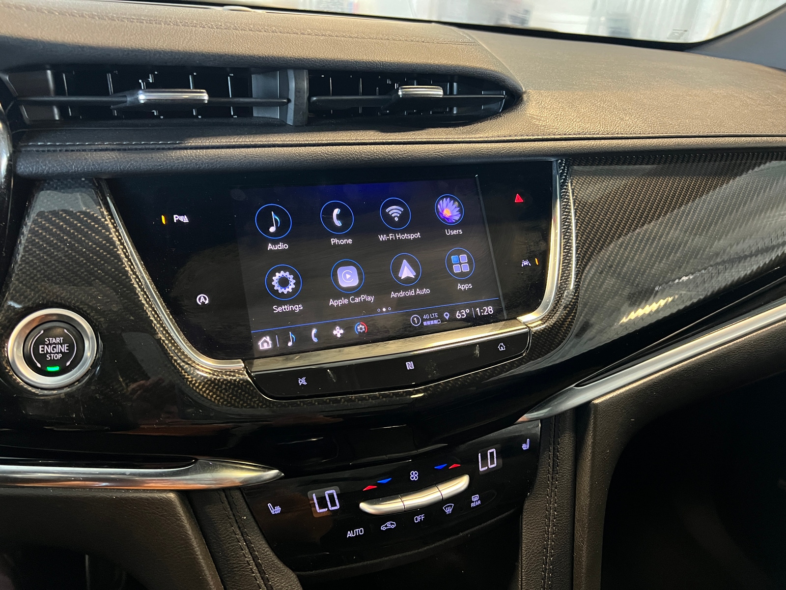 Thumbnail: 2021 Cadillac XT6 - 3