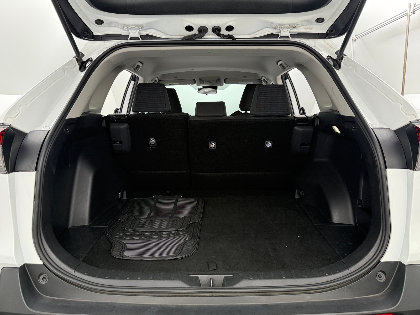 Thumbnail: 2024 Toyota RAV4 - 7