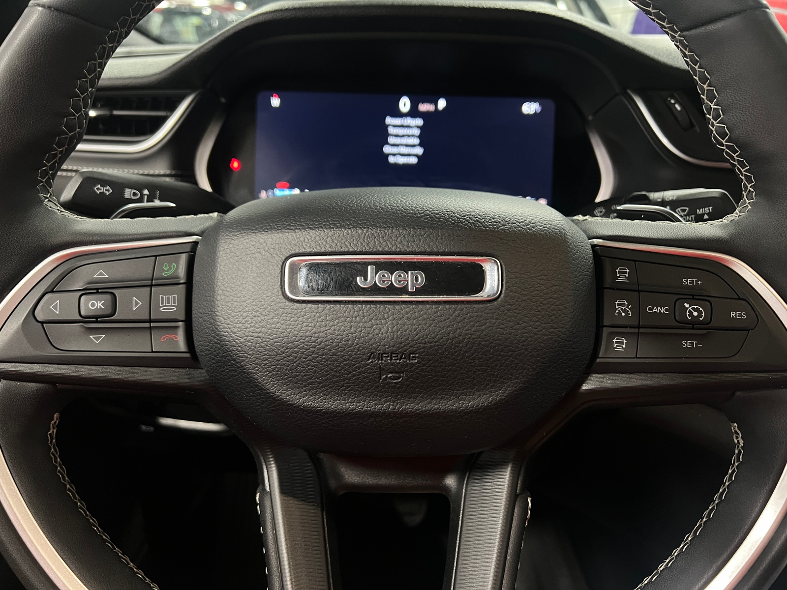 Thumbnail: 2024 Jeep Grand Cherokee L - 4