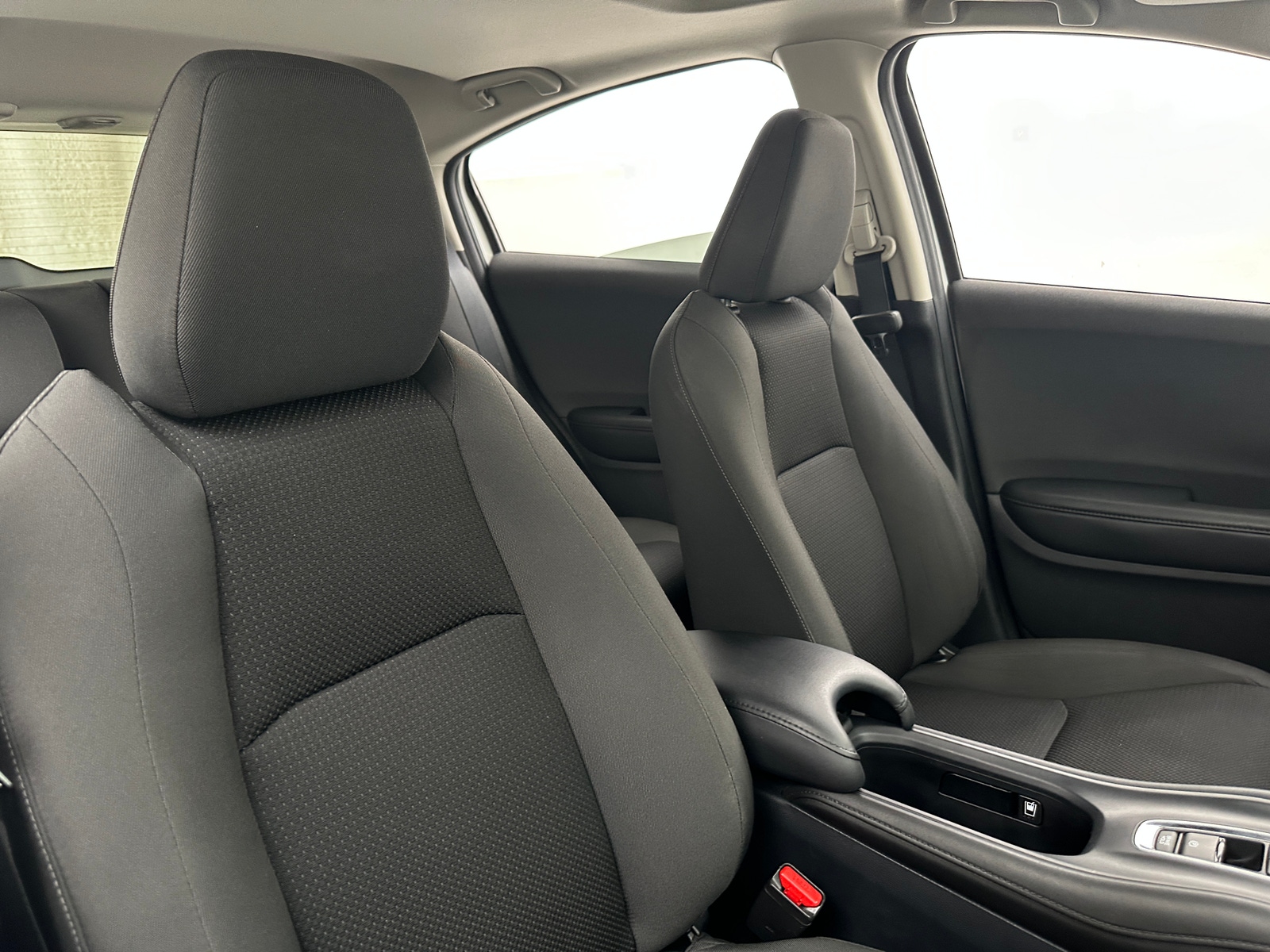 Thumbnail: 2022 Honda HR-V - 2
