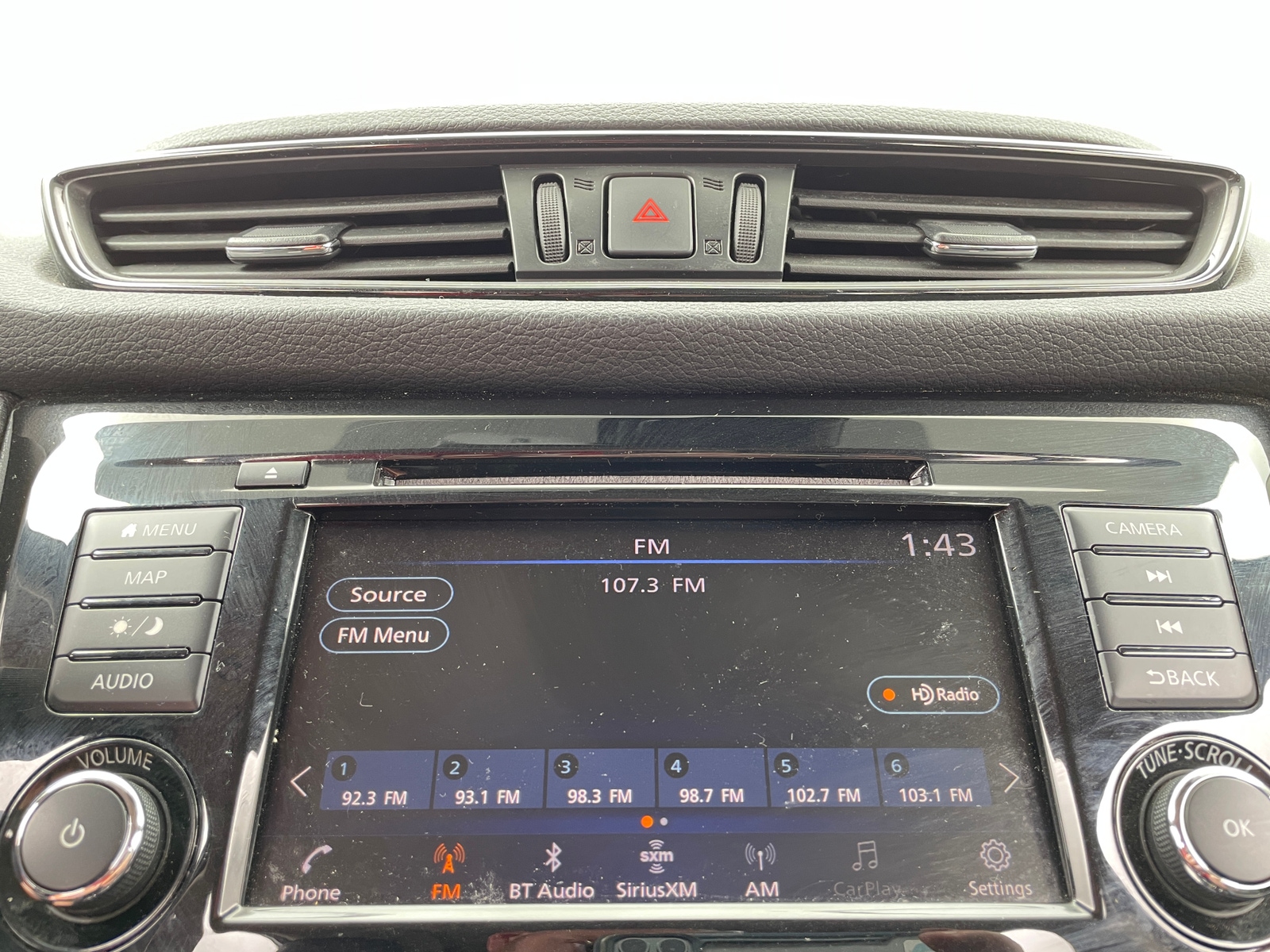 Thumbnail: 2019 Nissan Rogue - 3