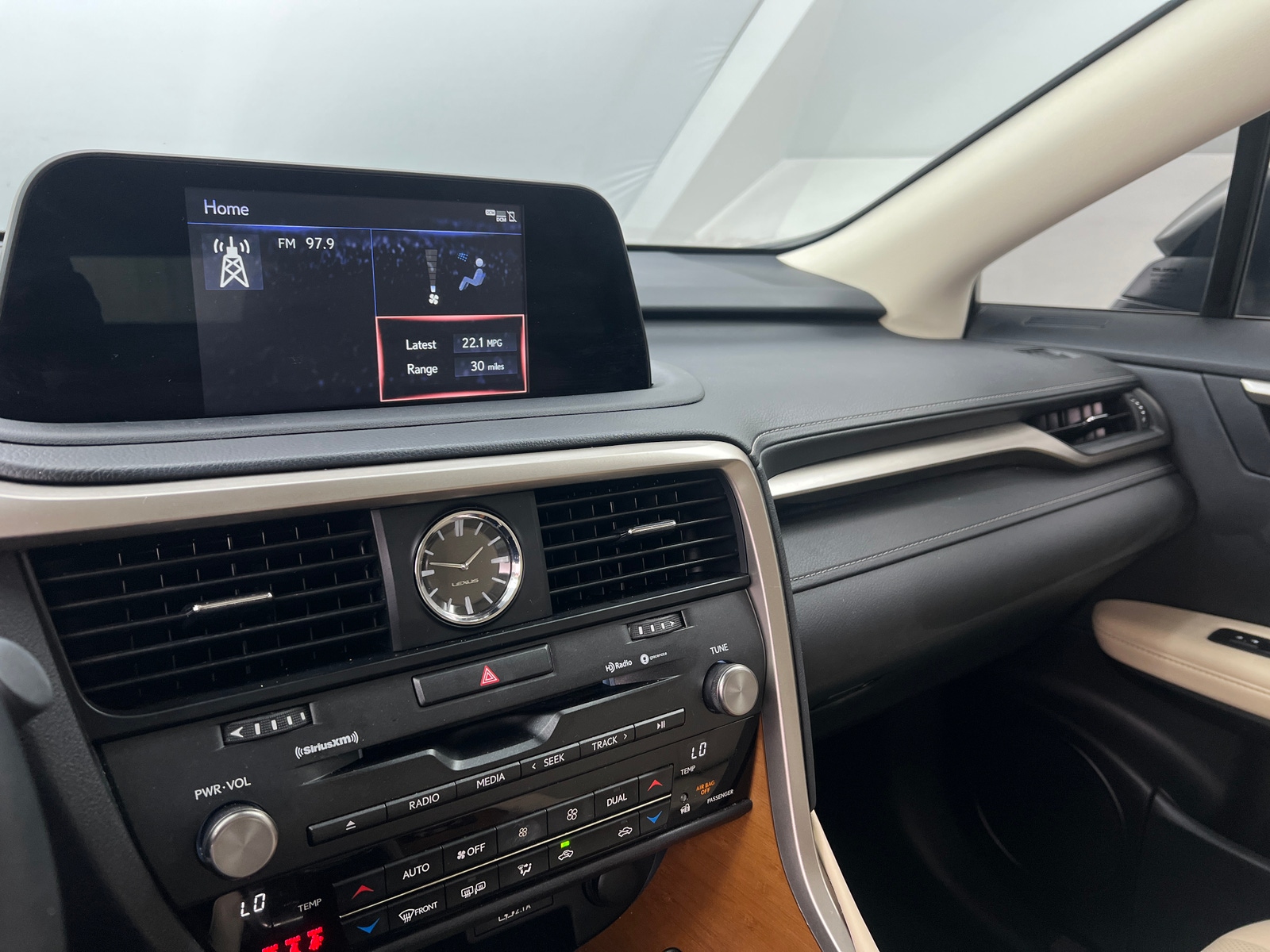 Thumbnail: 2022 Lexus RX - 3