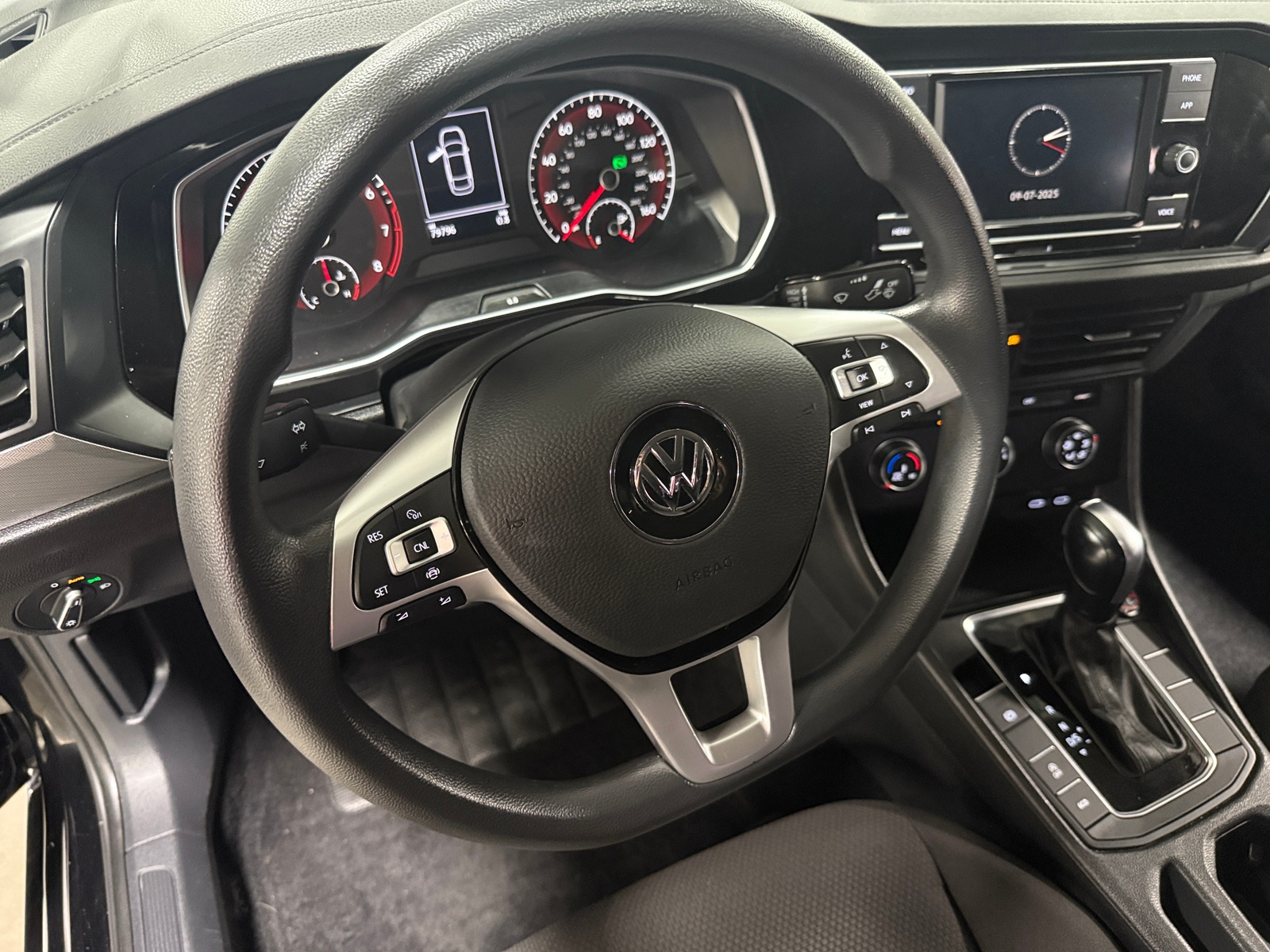 Thumbnail: 2021 Volkswagen Jetta - 5