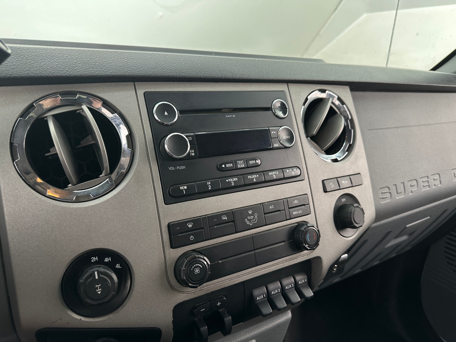 Thumbnail: 2014 Ford Econoline - 4