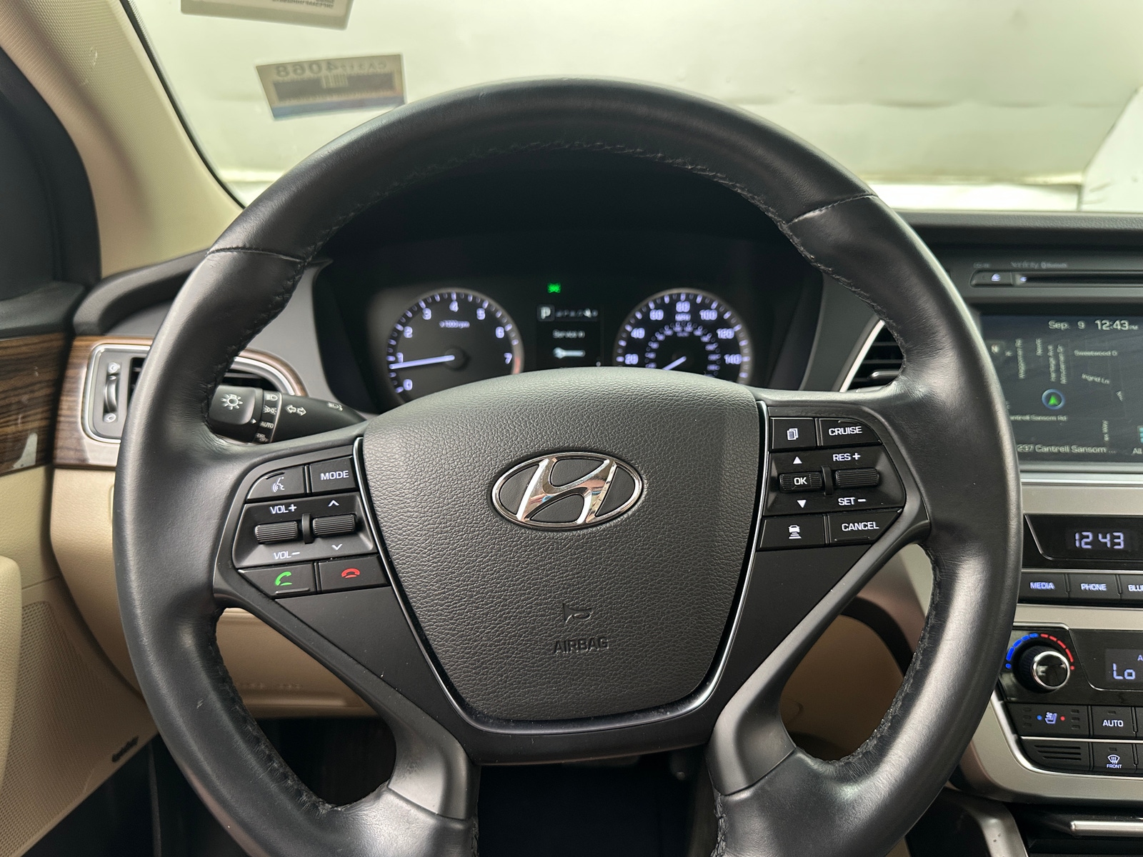 Thumbnail: 2017 Hyundai Sonata - 4