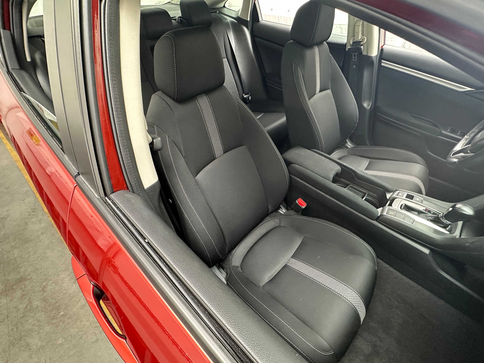 Thumbnail: 2019 Honda Civic - 2