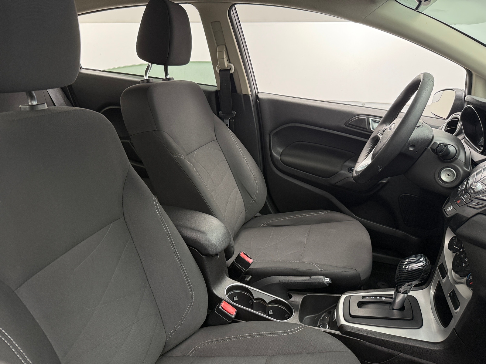 Thumbnail: 2016 Ford Fiesta - 2