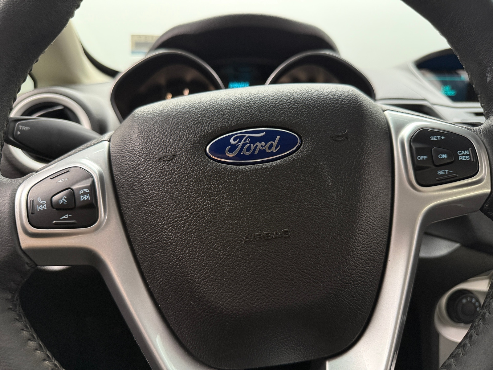 Thumbnail: 2016 Ford Fiesta - 5