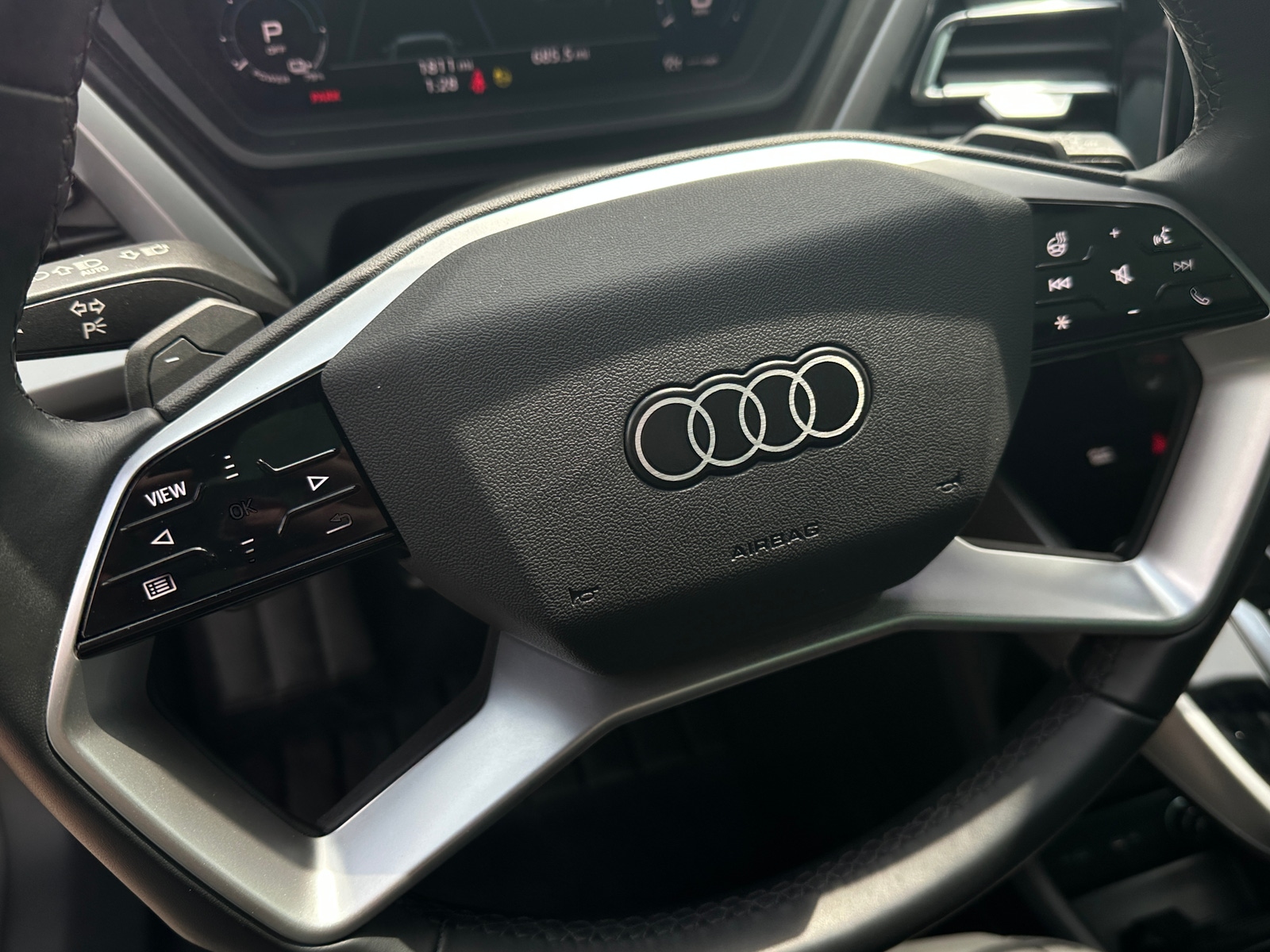 Thumbnail: 2024 Audi Q4 e-tron - 4