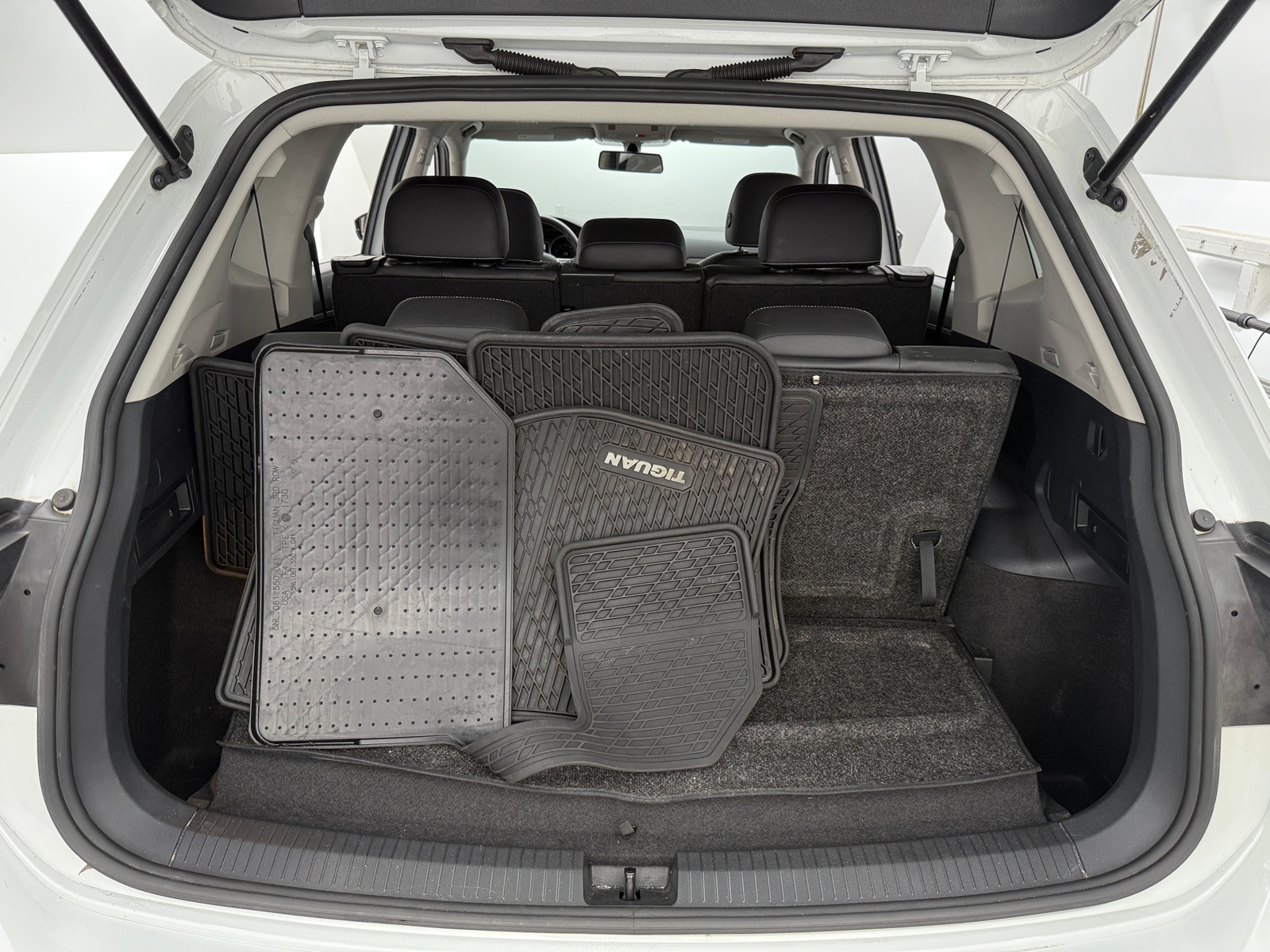 Thumbnail: 2021 Volkswagen Tiguan - 6