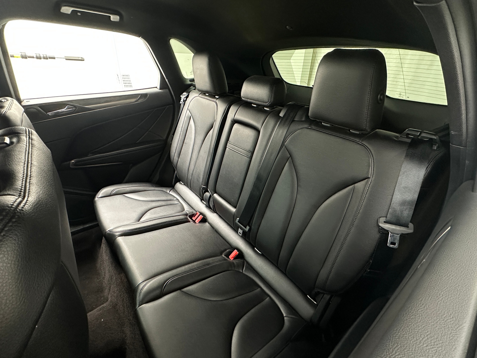 Thumbnail: 2017 Lincoln MKC - 5