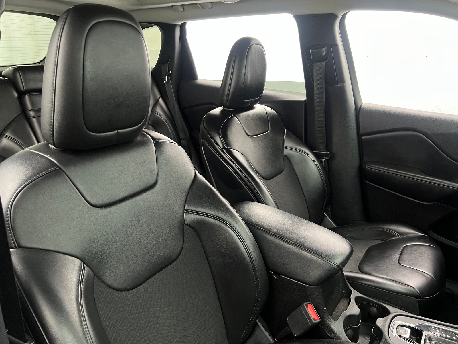 Thumbnail: 2019 Jeep Cherokee - 2
