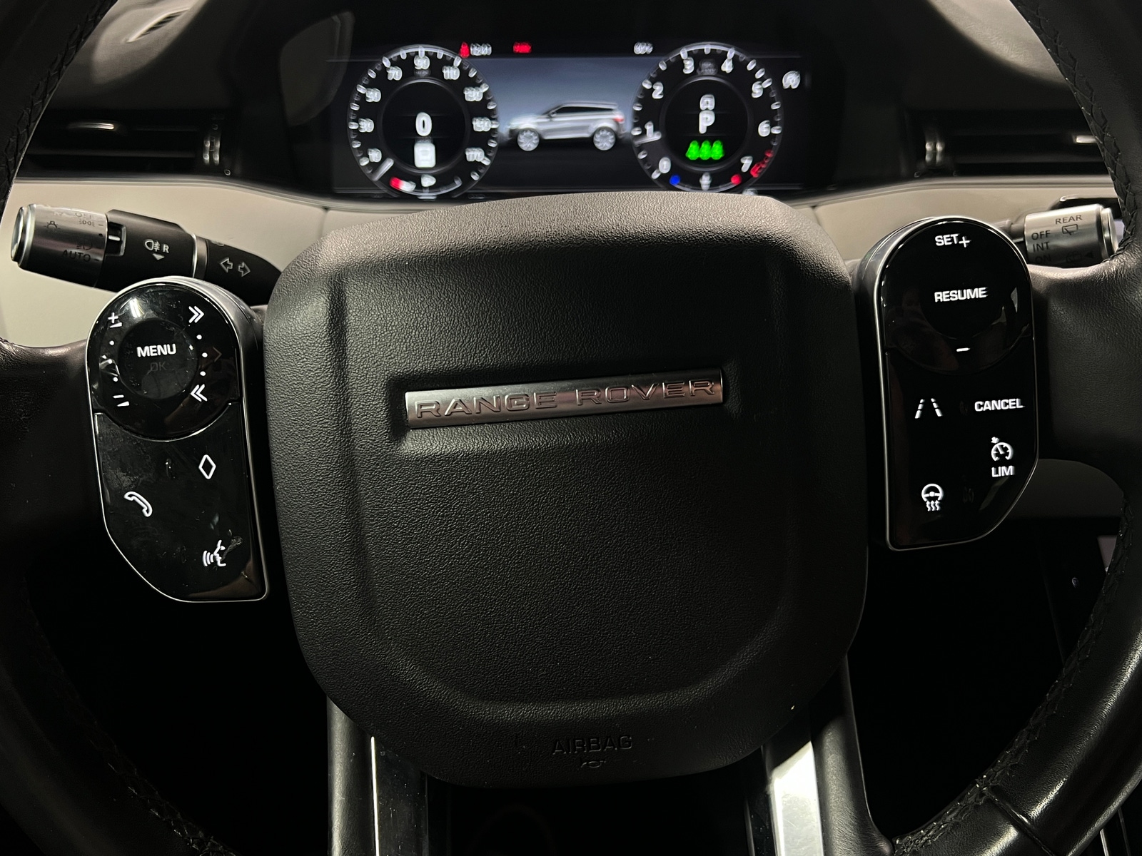 Thumbnail: 2020 Land Rover Range Rover Evoque - 4