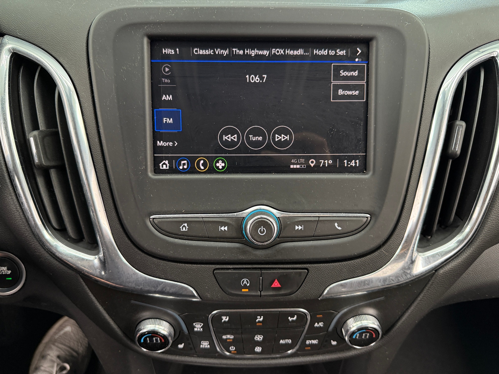 Thumbnail: 2023 Chevrolet Equinox - 4