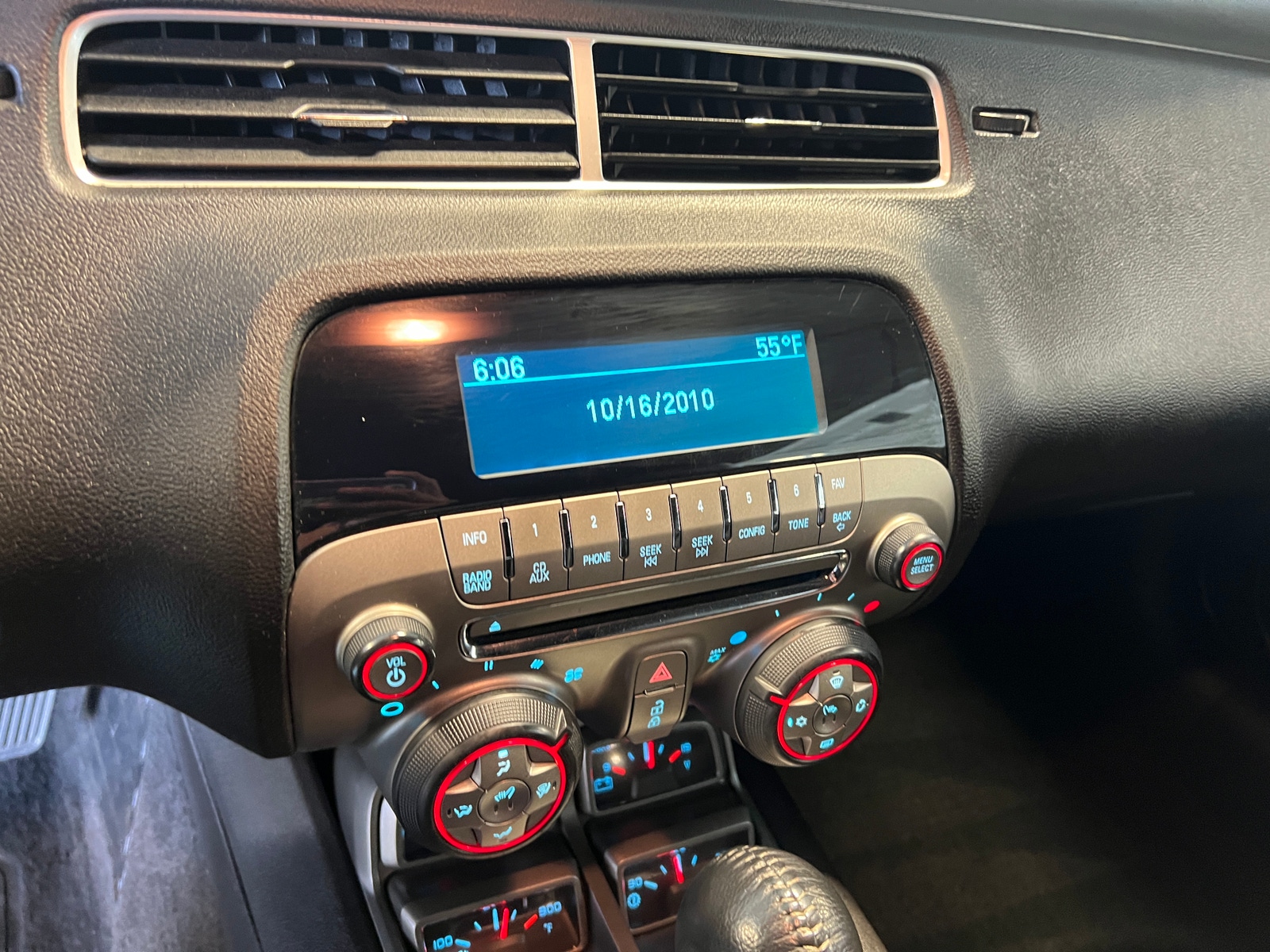 Thumbnail: 2011 Chevrolet Camaro - 3