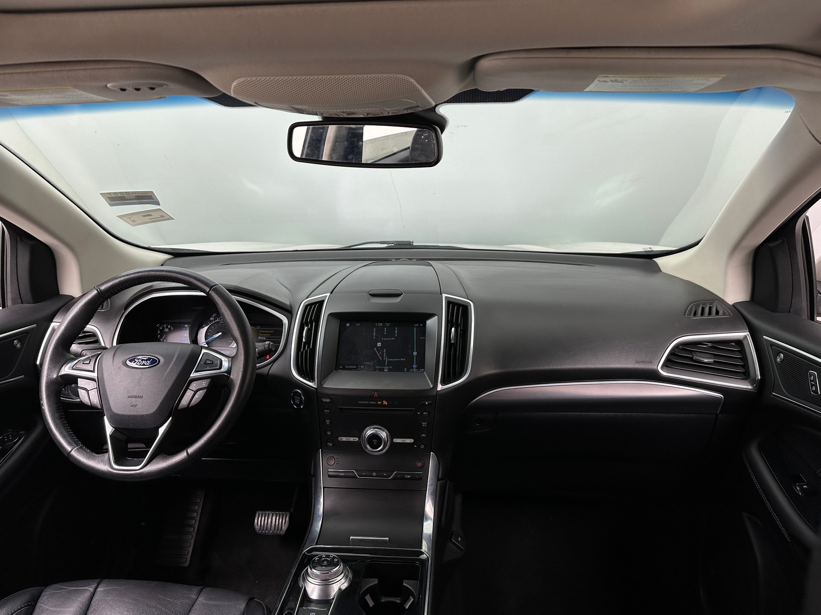 Thumbnail: 2019 Ford Edge - 2