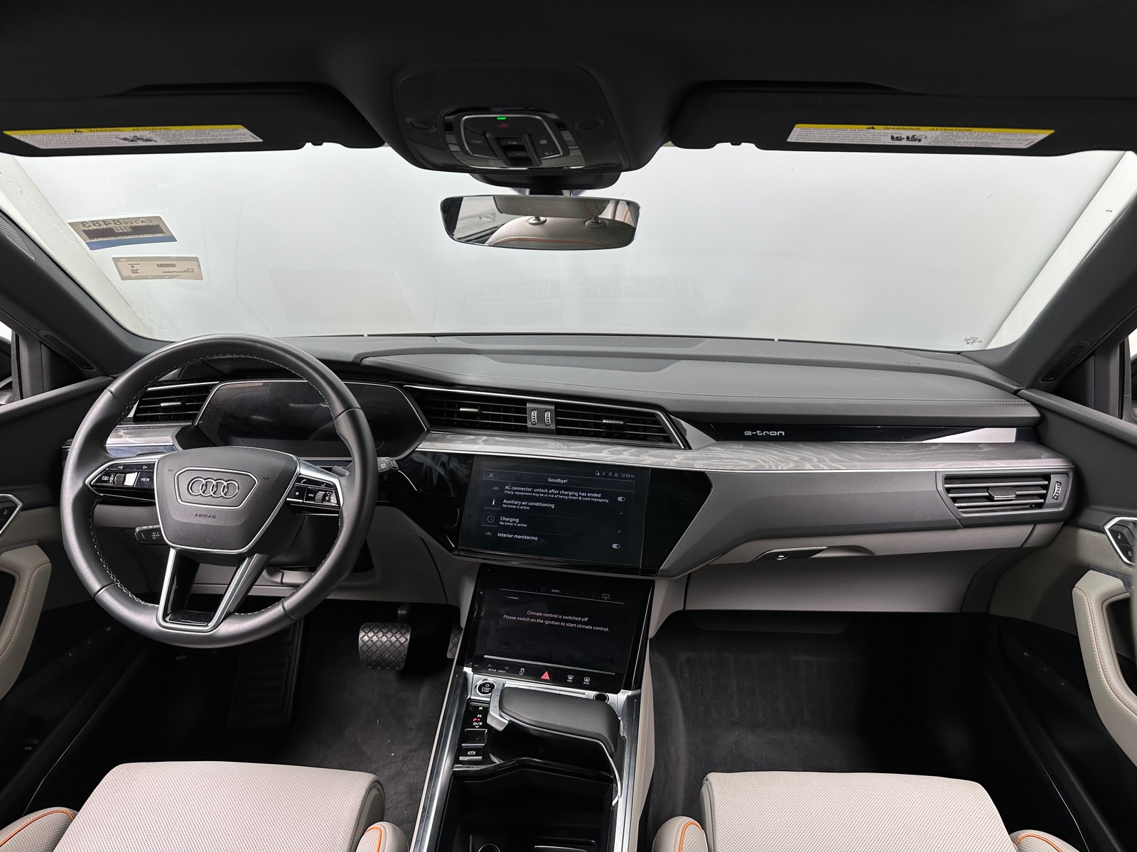 Thumbnail: 2023 Audi e-tron - 2