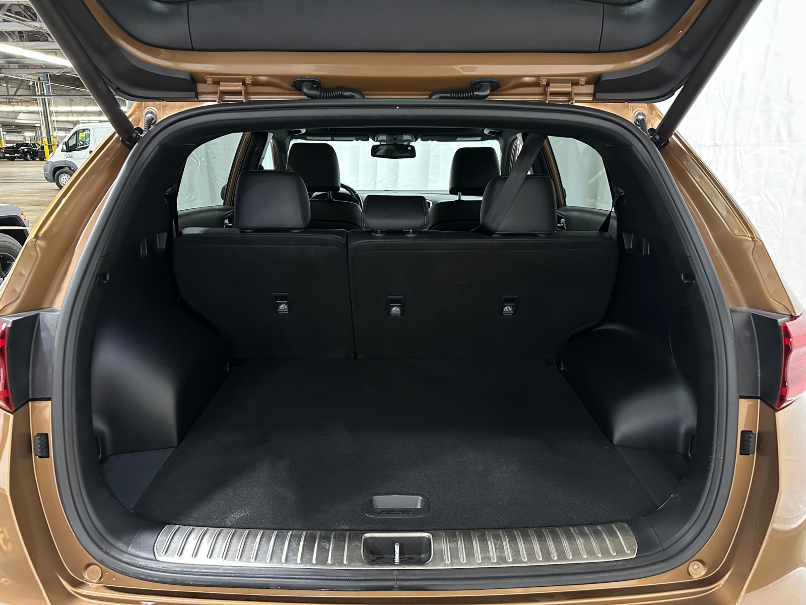Thumbnail: 2020 Kia Sportage - 6