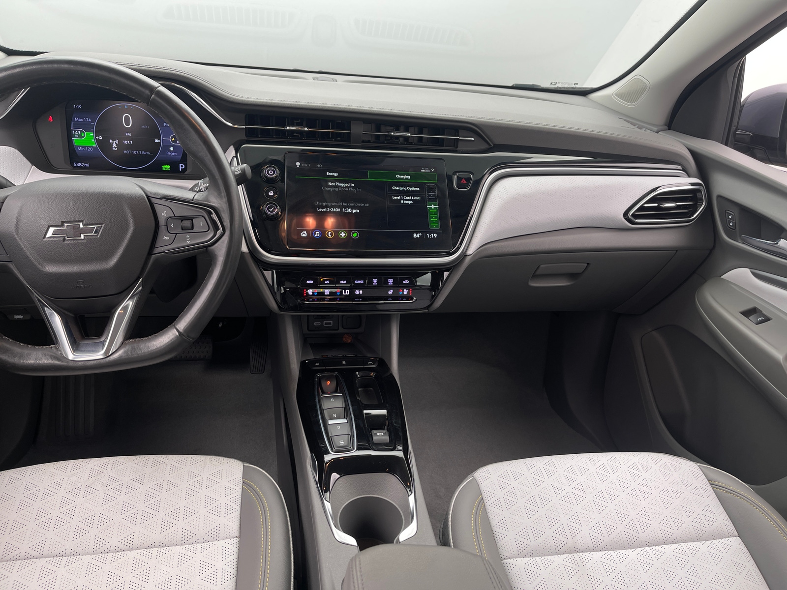 Thumbnail: 2023 Chevrolet Bolt EUV - 2
