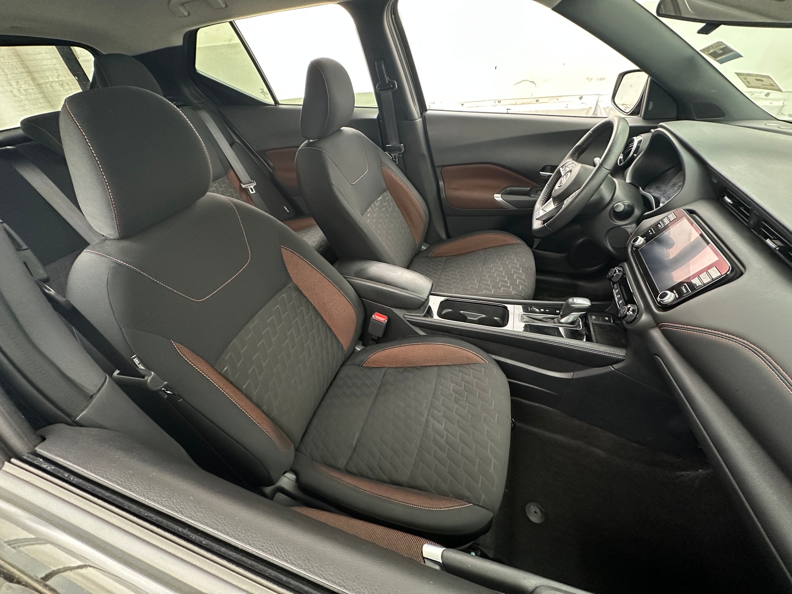 Thumbnail: 2023 Nissan Kicks - 2