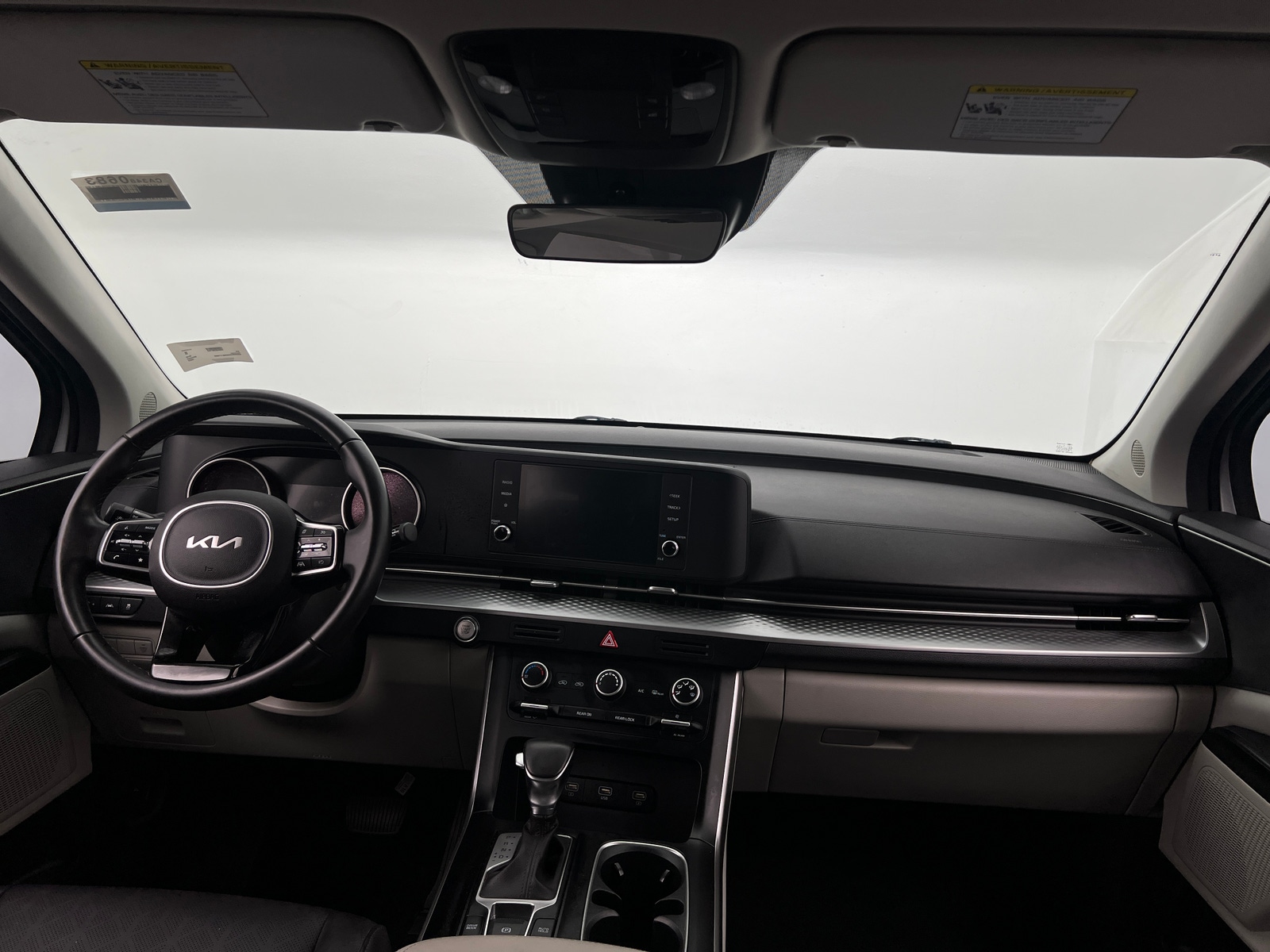 Thumbnail: 2022 Kia Carnival - 3