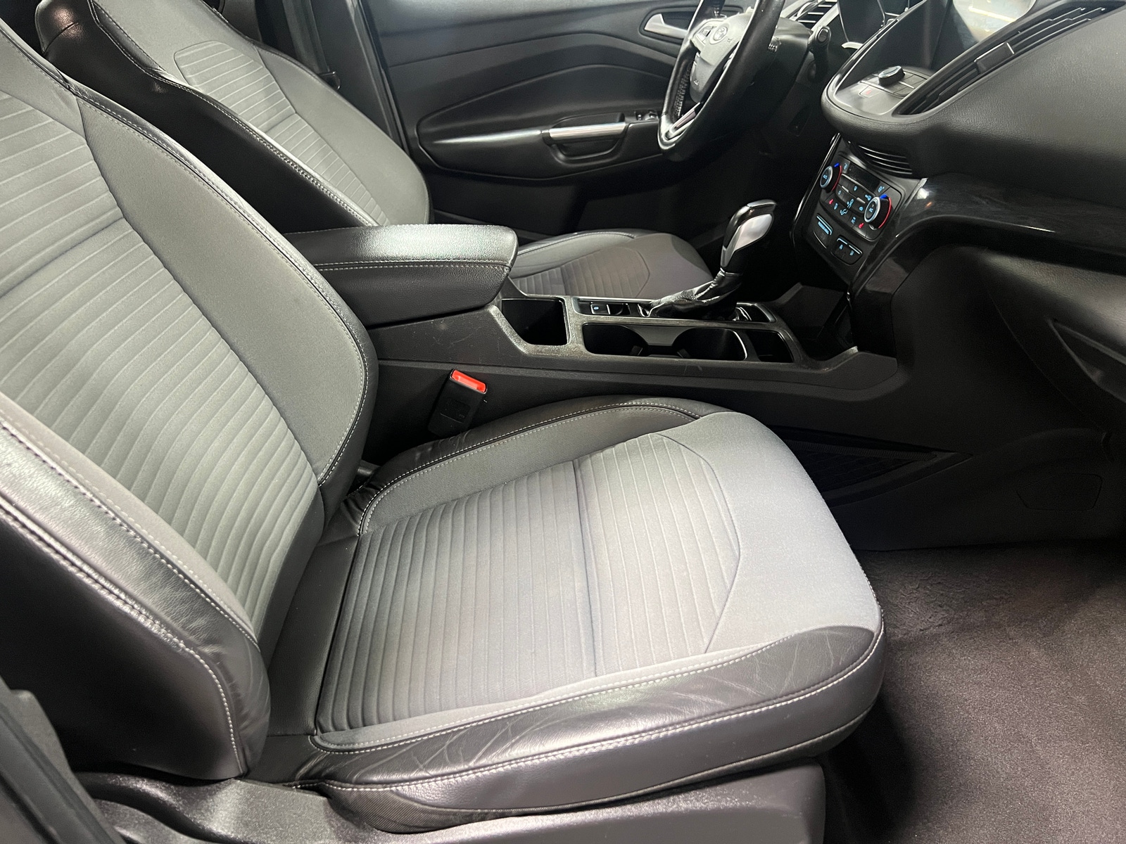 Thumbnail: 2019 Ford Escape - 2