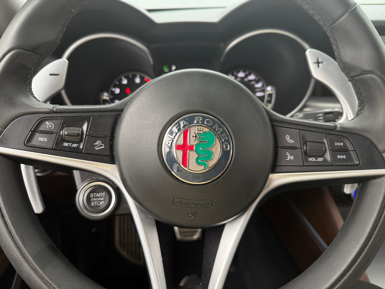 Thumbnail: 2019 Alfa Romeo Stelvio - 4