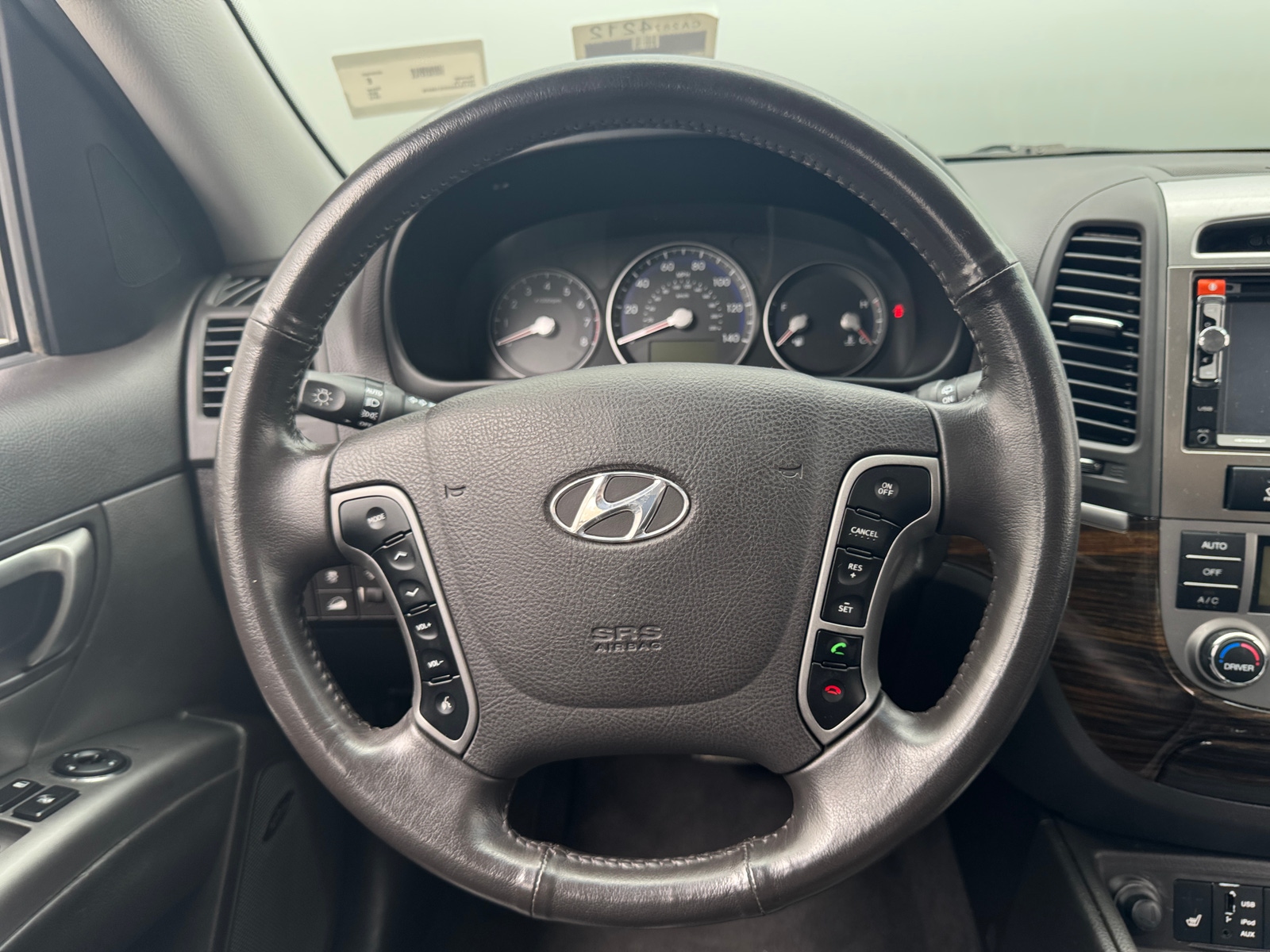 Thumbnail: 2012 Hyundai Santa Fe - 4
