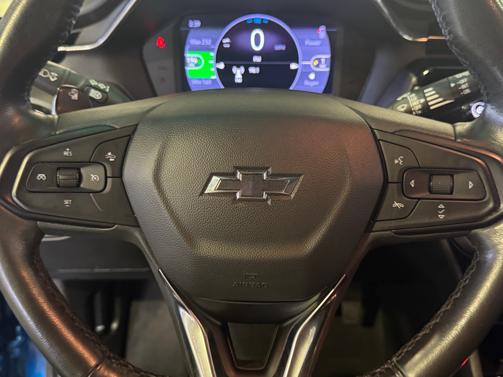 Thumbnail: 2022 Chevrolet Bolt EV - 4