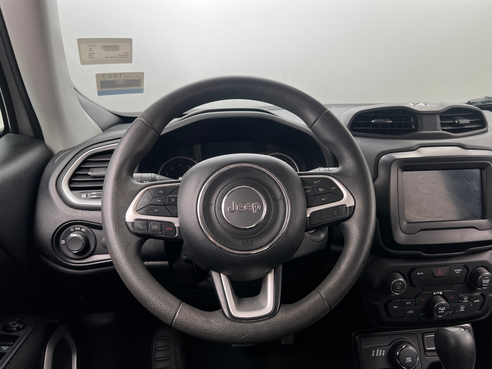 Thumbnail: 2019 Jeep Renegade - 5
