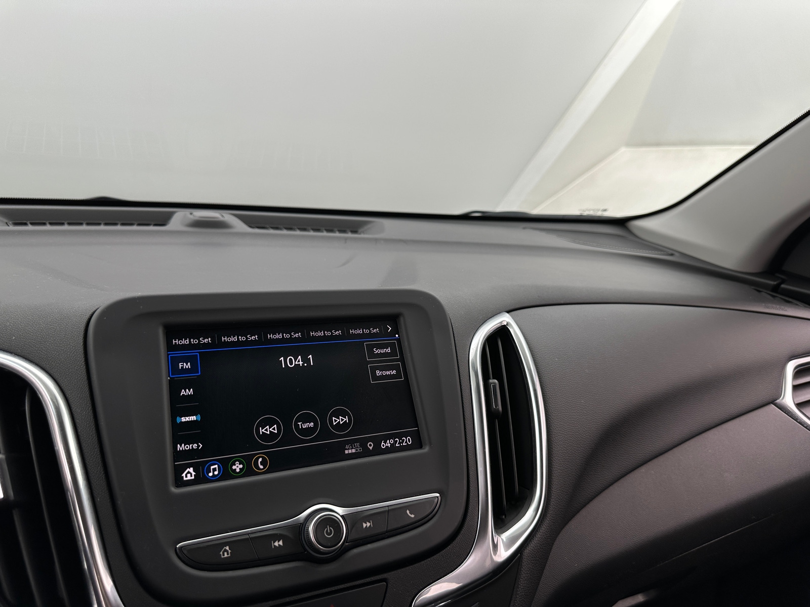 Thumbnail: 2020 Chevrolet Equinox - 4