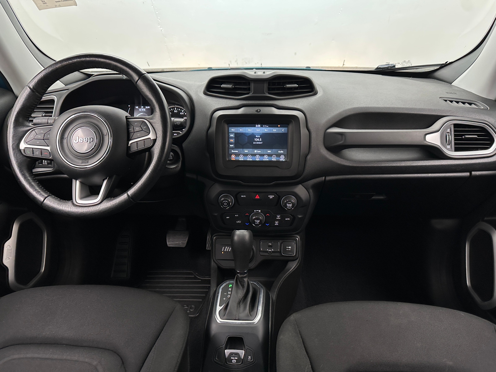Thumbnail: 2020 Jeep Renegade - 3