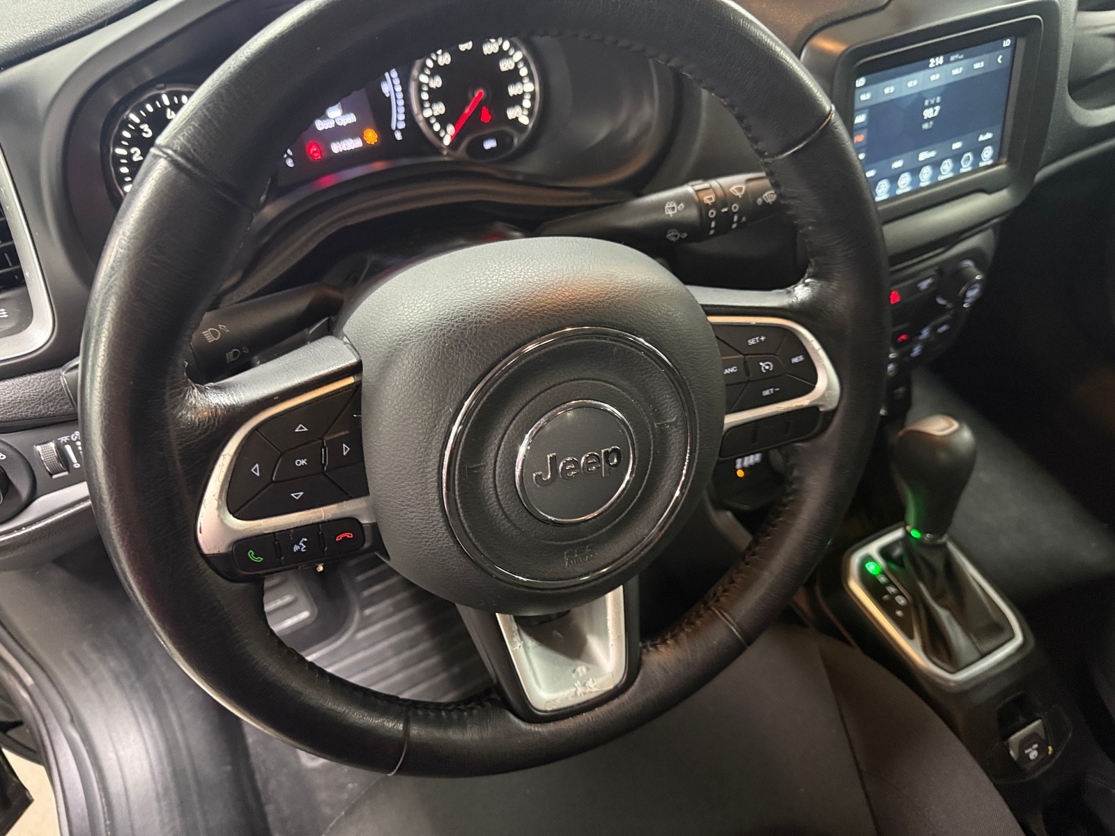 Thumbnail: 2018 Jeep Renegade - 5