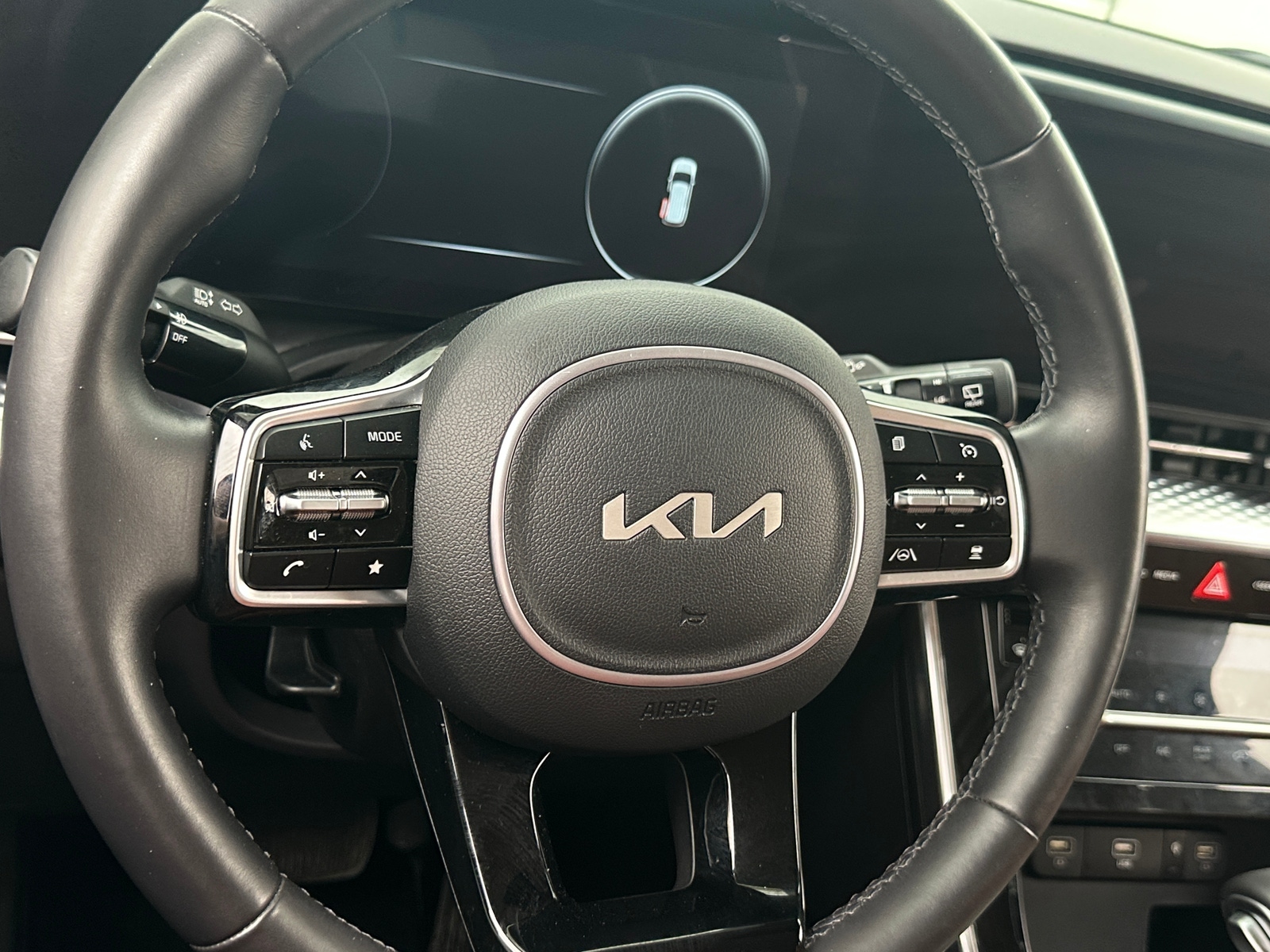 Thumbnail: 2024 Kia Carnival - 4