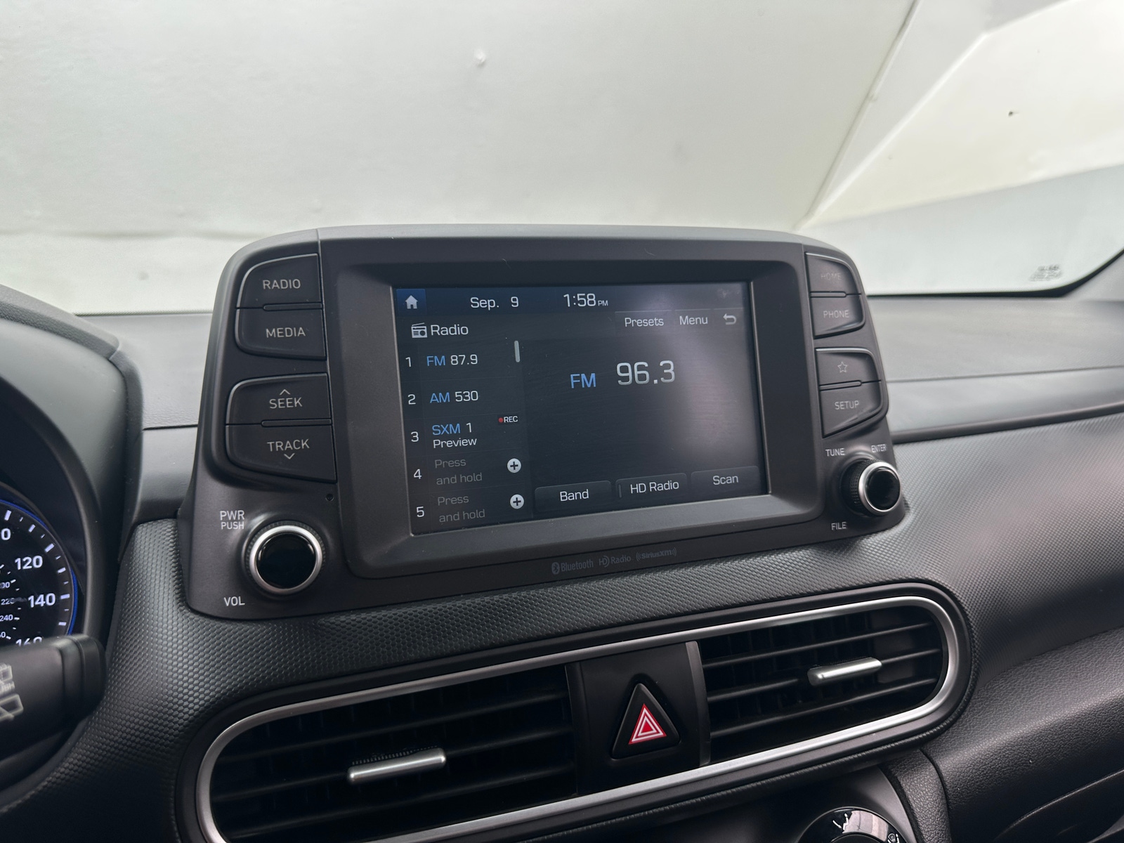 Thumbnail: 2018 Hyundai Kona - 4