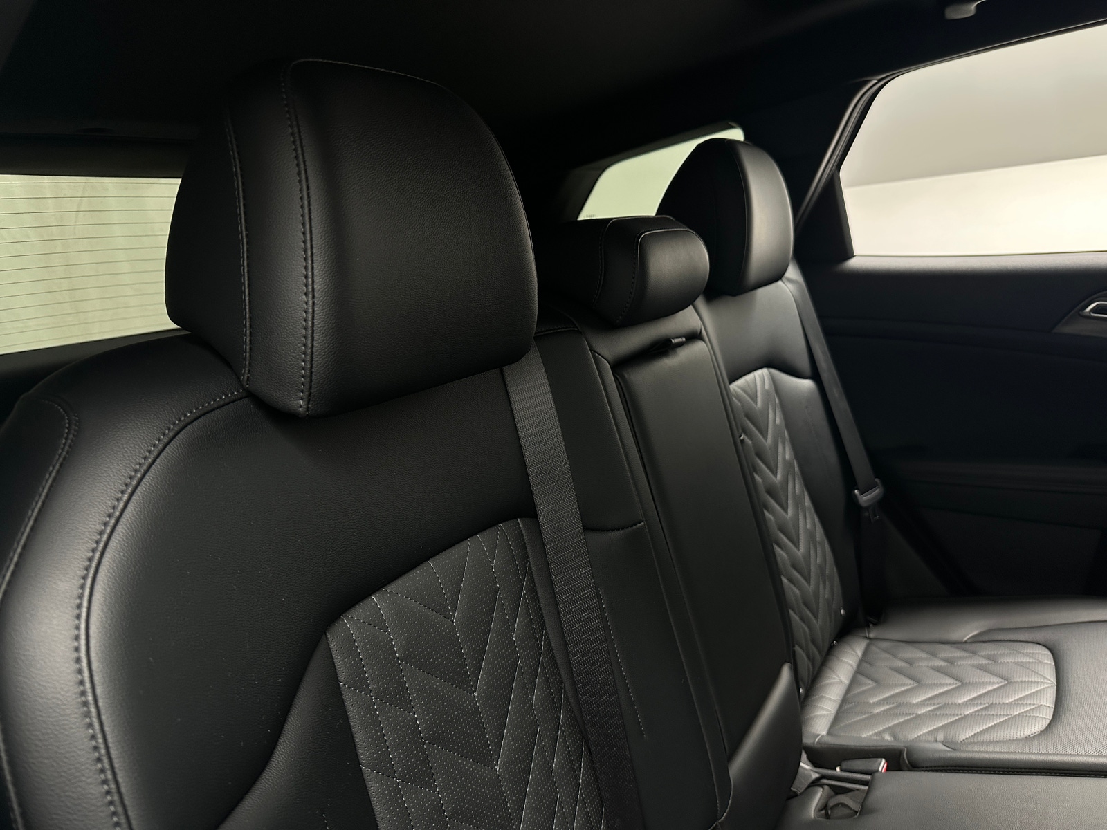 Thumbnail: 2023 Kia Sportage - 5