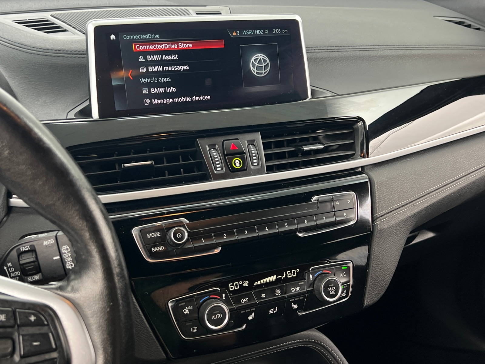 Thumbnail: 2020 BMW X1 - 3
