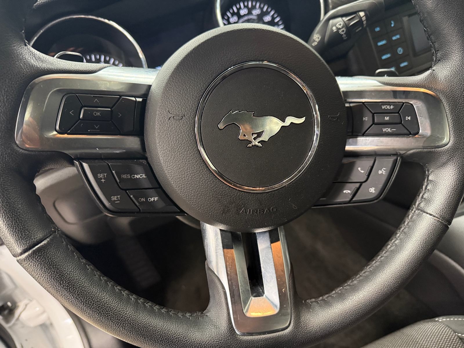 Thumbnail: 2017 Ford Mustang - 4