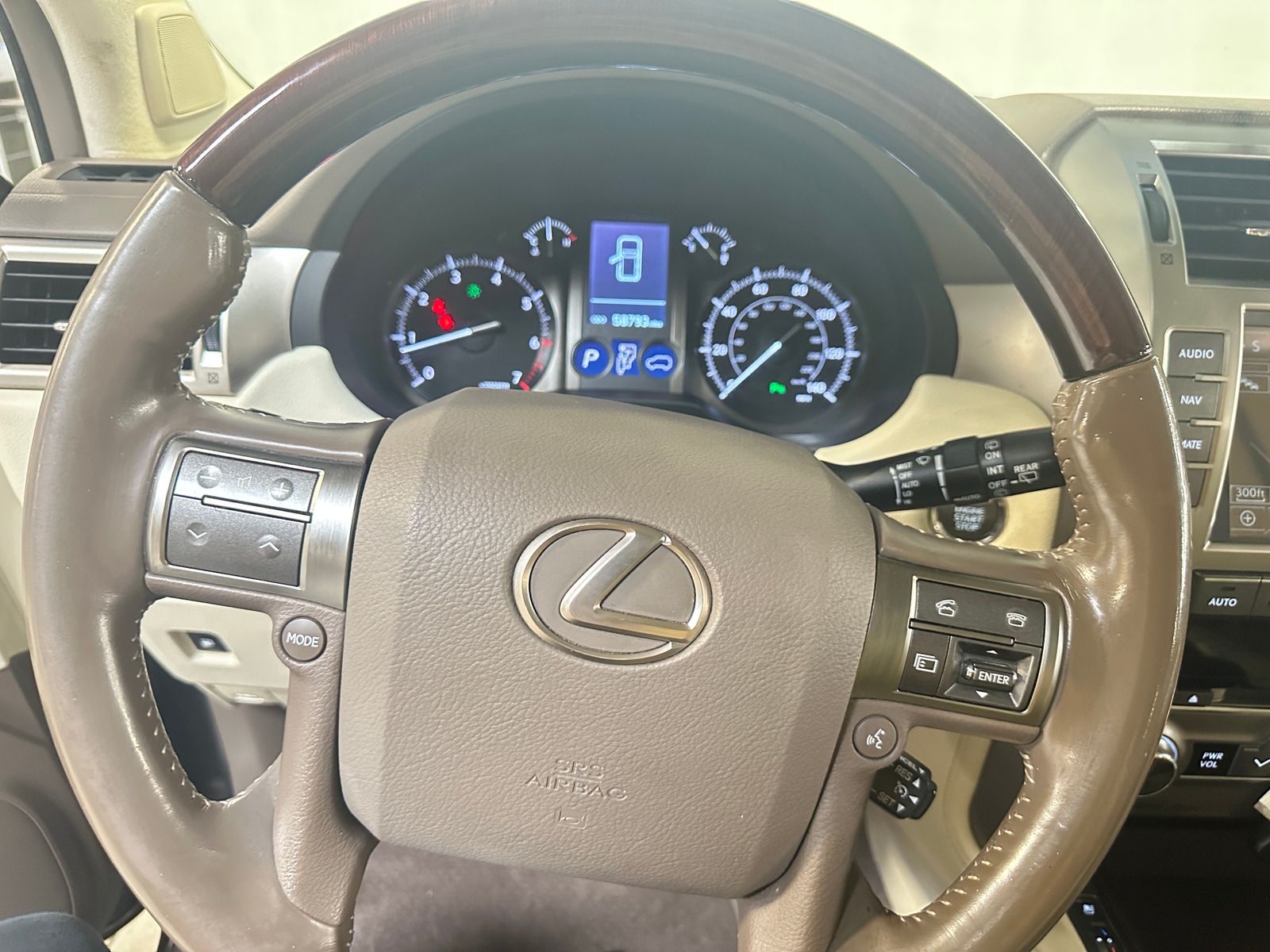 Thumbnail: 2018 Lexus GX - 4