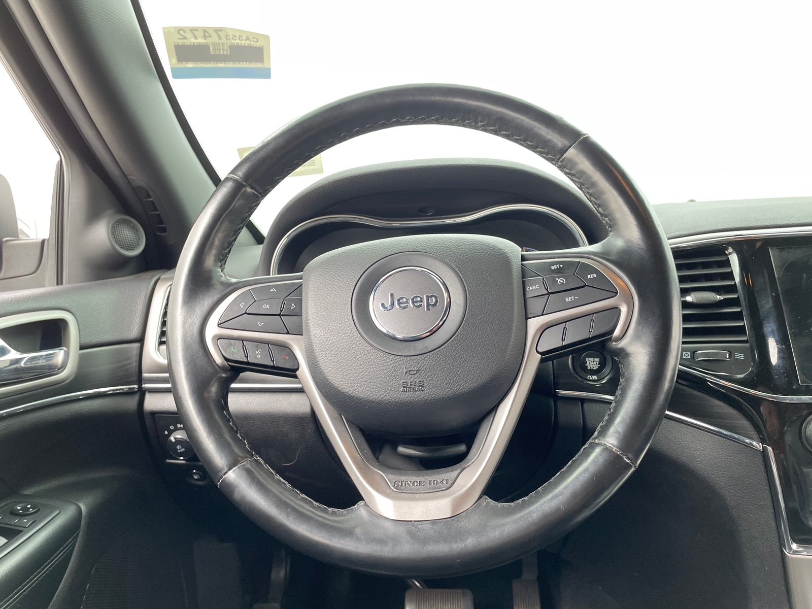 Thumbnail: 2020 Jeep Grand Cherokee - 4