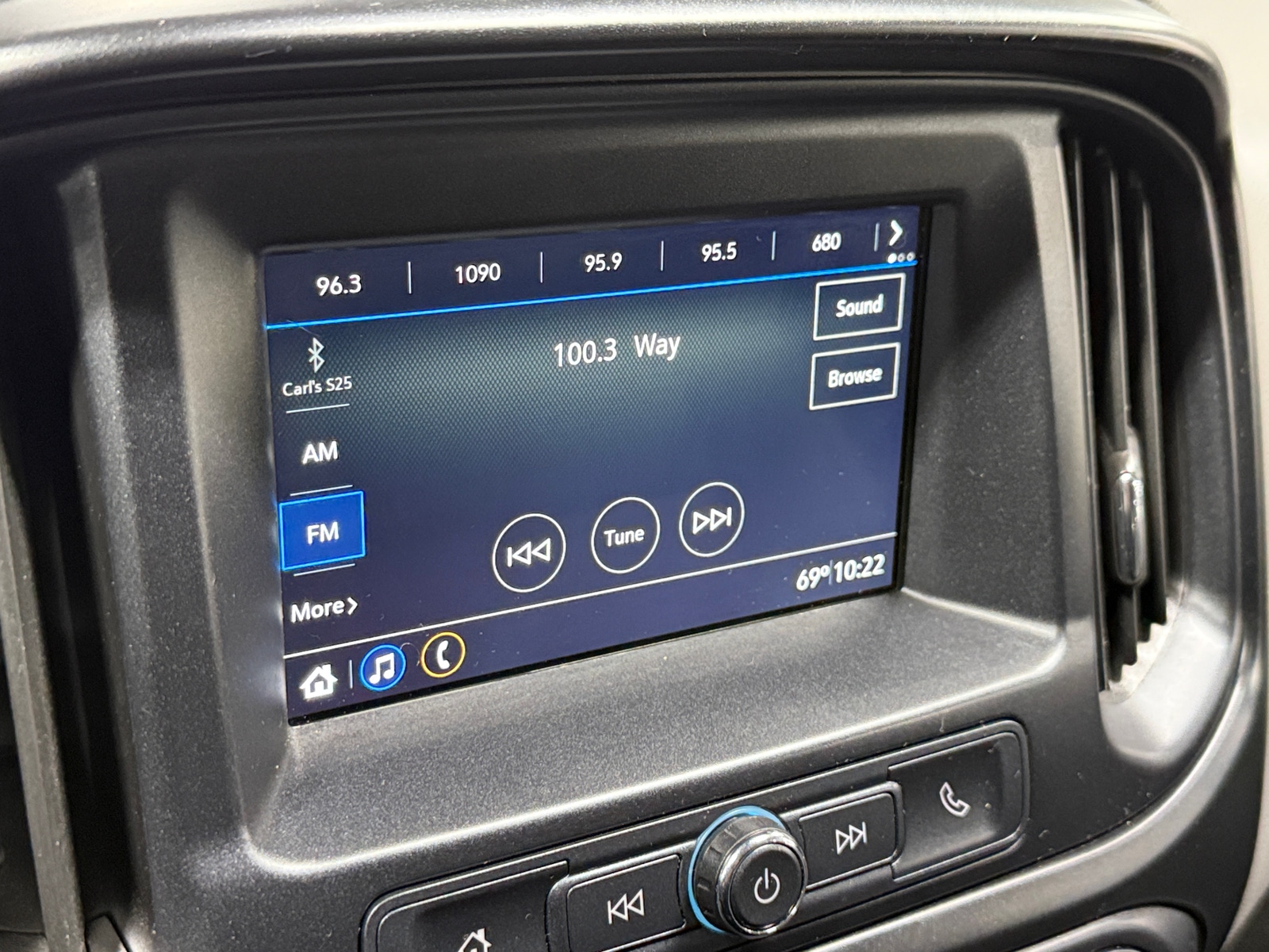 Thumbnail: 2019 Chevrolet Colorado - 4