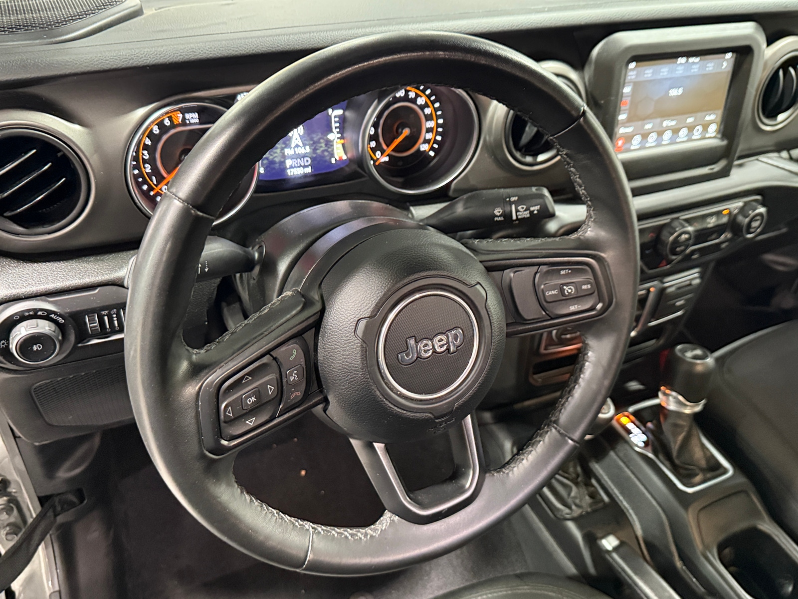 Thumbnail: 2021 Jeep Wrangler - 5