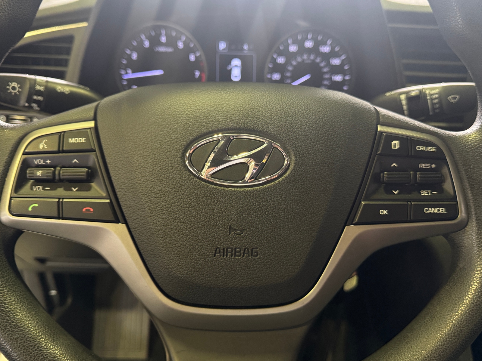 Thumbnail: 2018 Hyundai Elantra - 5