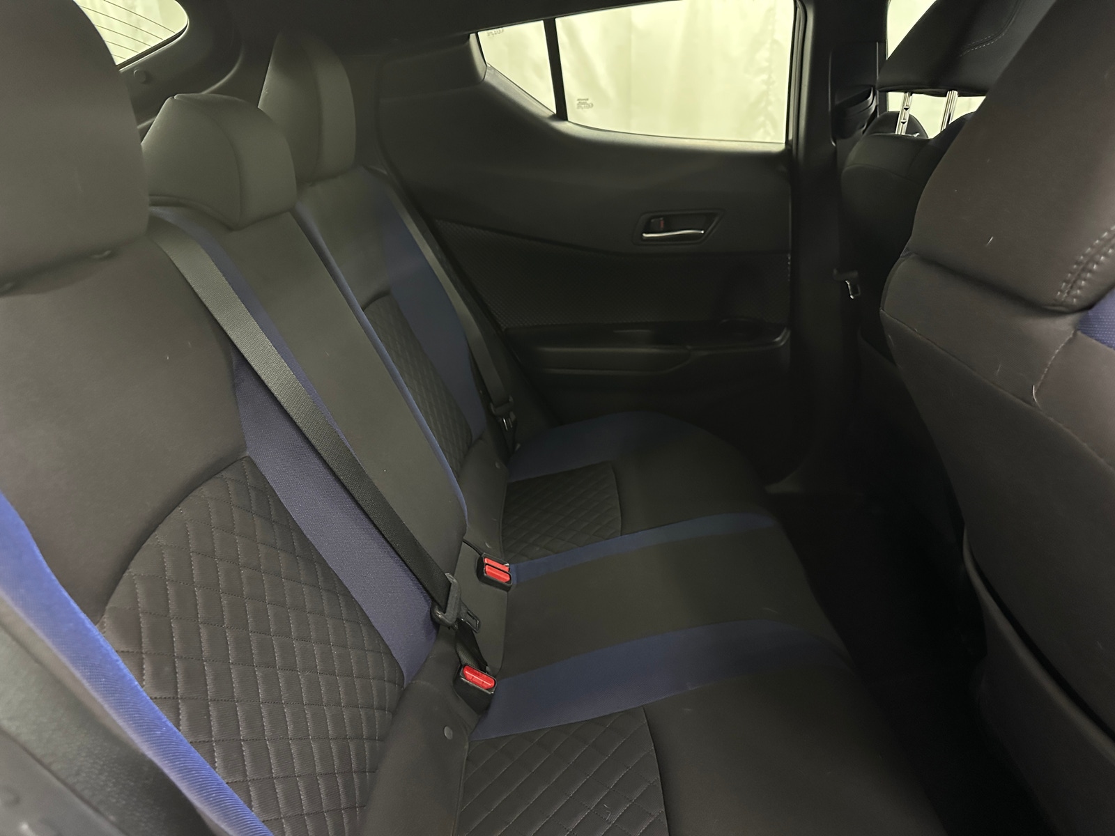 Thumbnail: 2021 Toyota C-HR - 6
