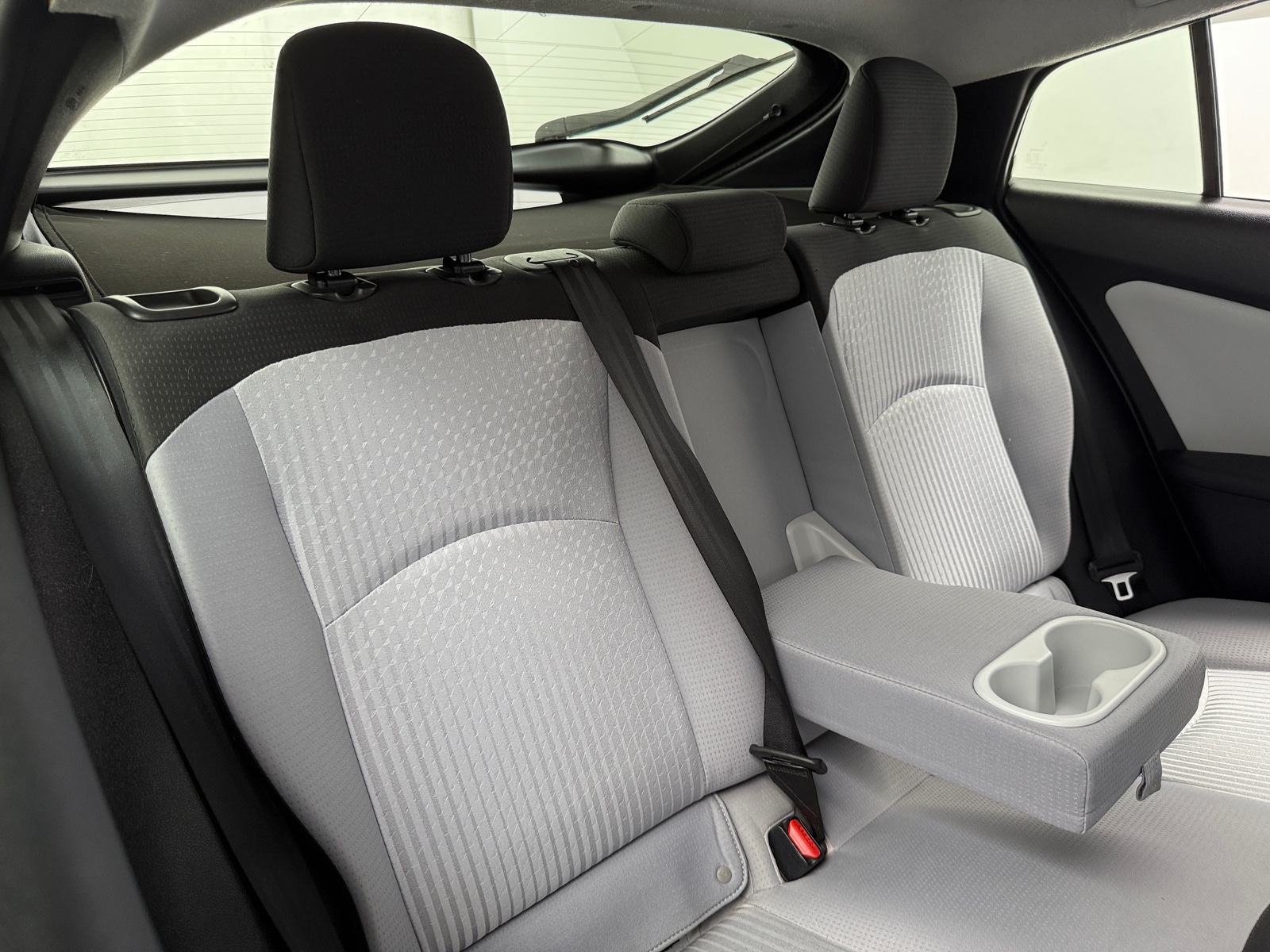 Thumbnail: 2017 Toyota Prius - 6