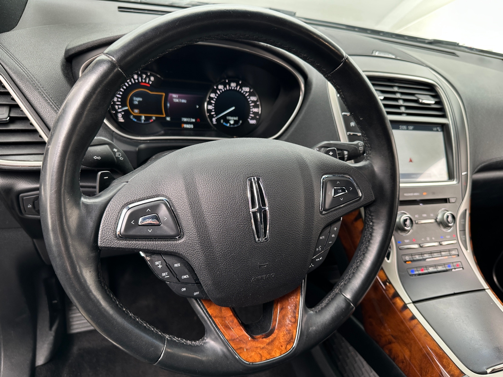 Thumbnail: 2016 Lincoln MKX - 4
