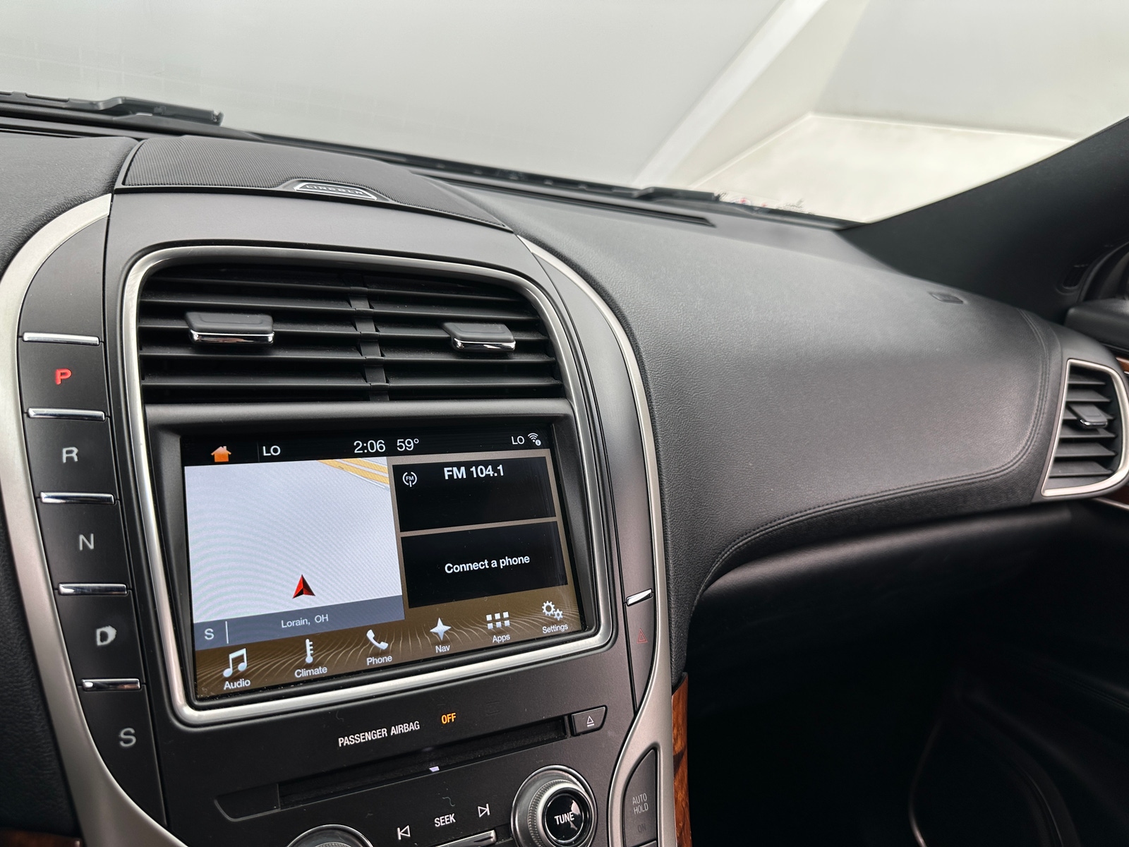 Thumbnail: 2016 Lincoln MKX - 3