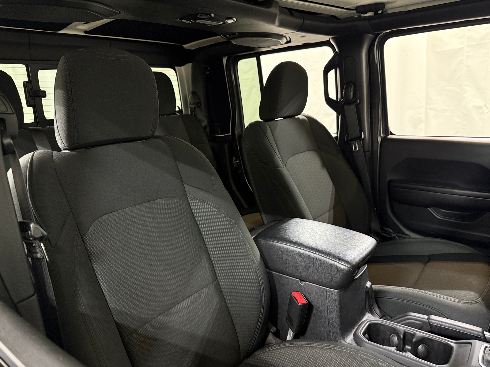 Thumbnail: 2020 Jeep Gladiator - 2